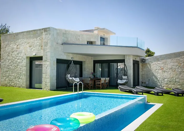 The Euphoria Club Luxury Villas