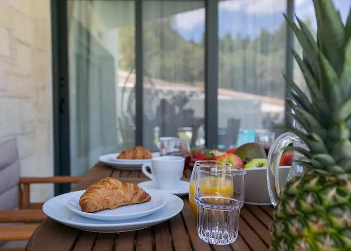 The Euphoria Club Luxury Villas
