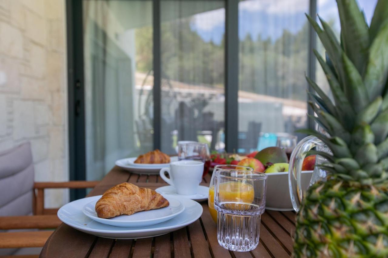 The Euphoria Club Luxury Pefkochori